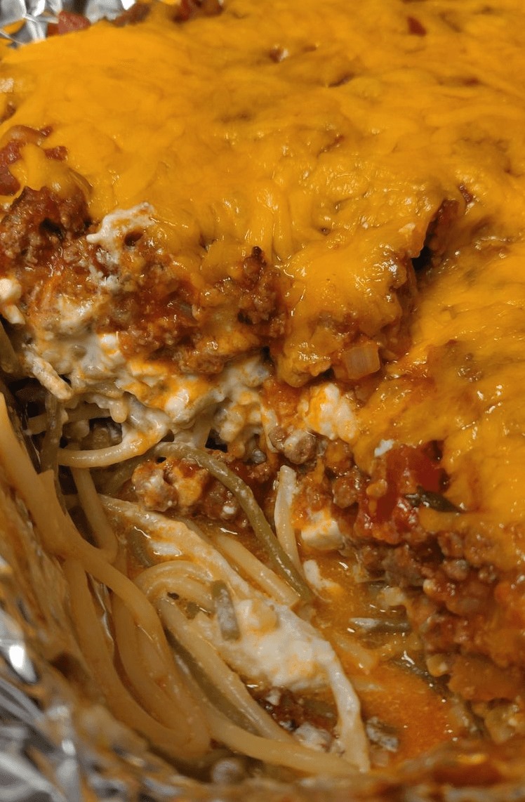 Million Dollar Spaghetti Casserole - Quick Homemade Recipes