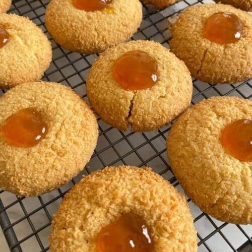 Coconut jam drops