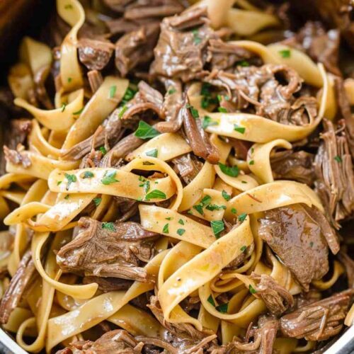 Slow Cooker Beef and Noodles