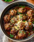 Slow Cooker French Onion Meatballs
