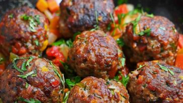 Rustic Meatballs with Vegetable Medley