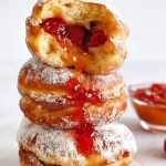 Paczki (Polish Donuts) Paczki (Polish Donuts)