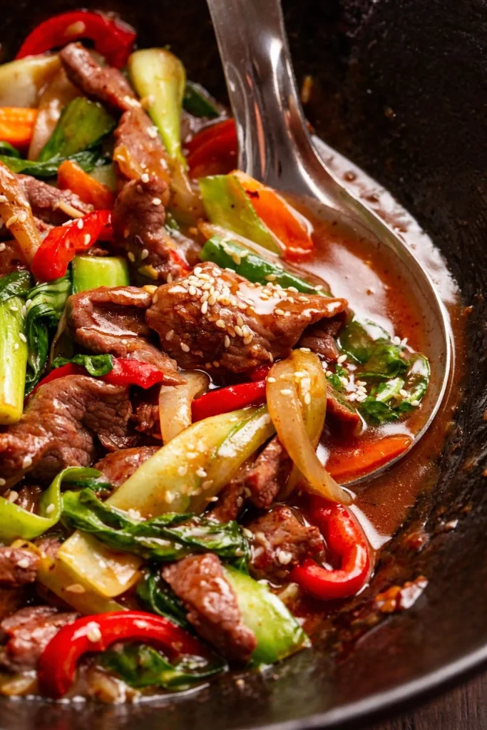 Easy Chinese beef stir fry with colorful vegetables and delicious sauce
