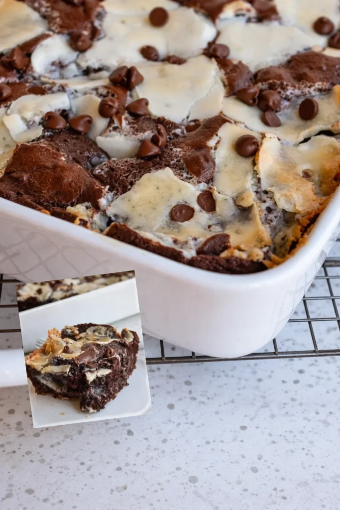 Once baked, the cake develops crevices and cracks inside, like one that has been through an earthquake.